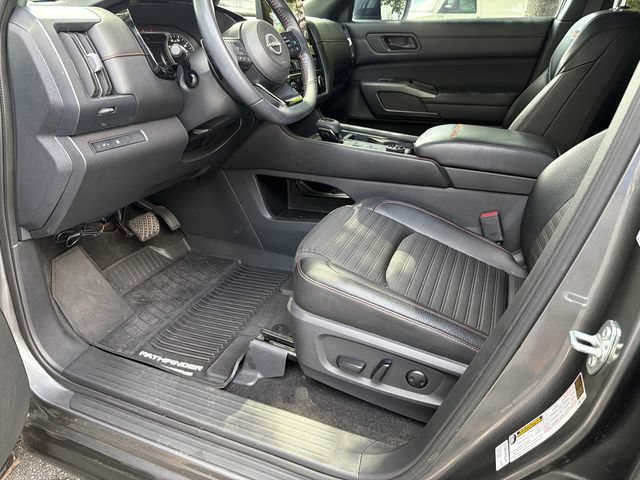 Used 2024 Nissan Pathfinder Rock Creek AWD/4WD image 9
