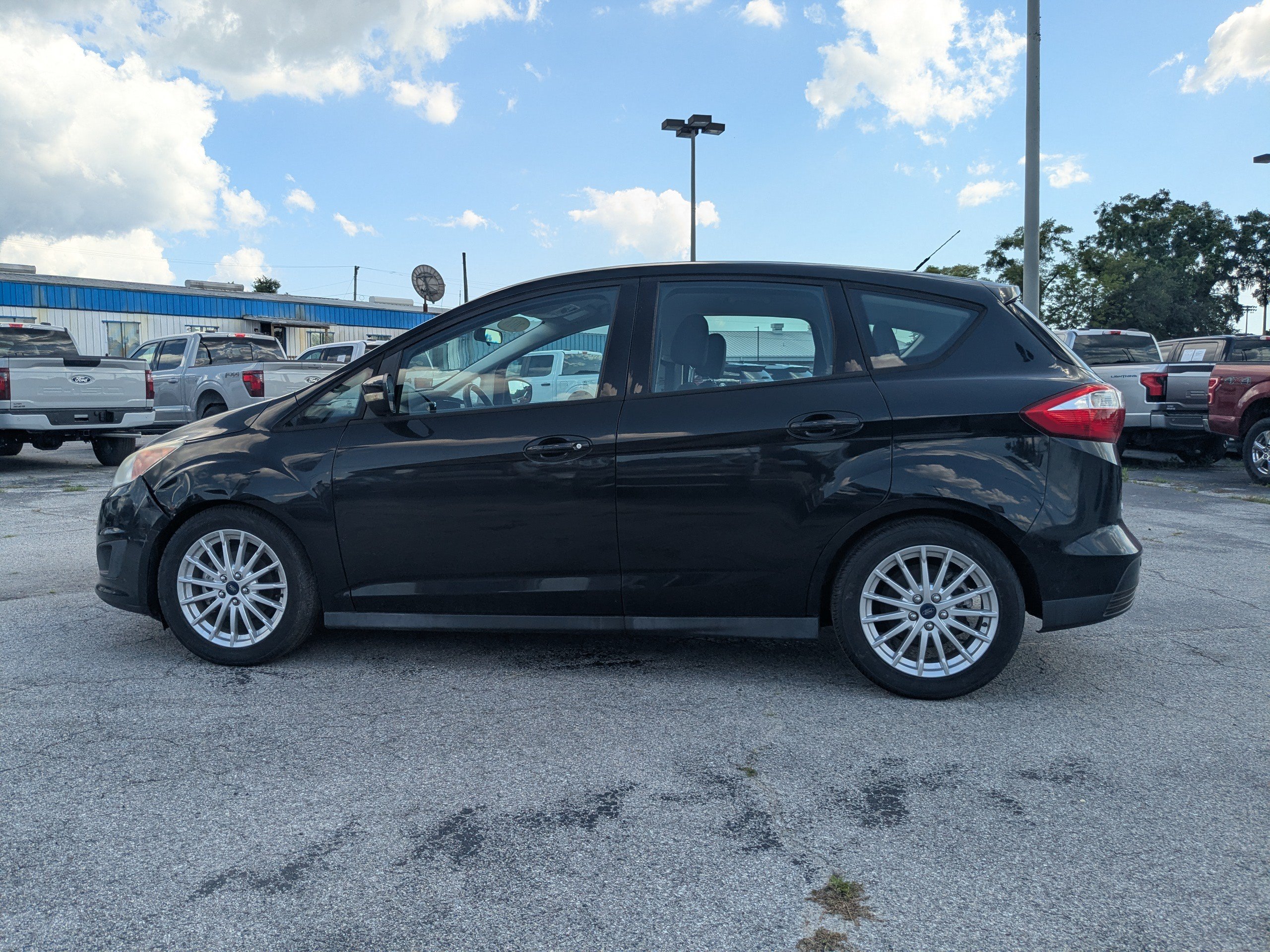 Used 2016 Ford C-MAX SE w/ Equipment Group 201A FWD image 7