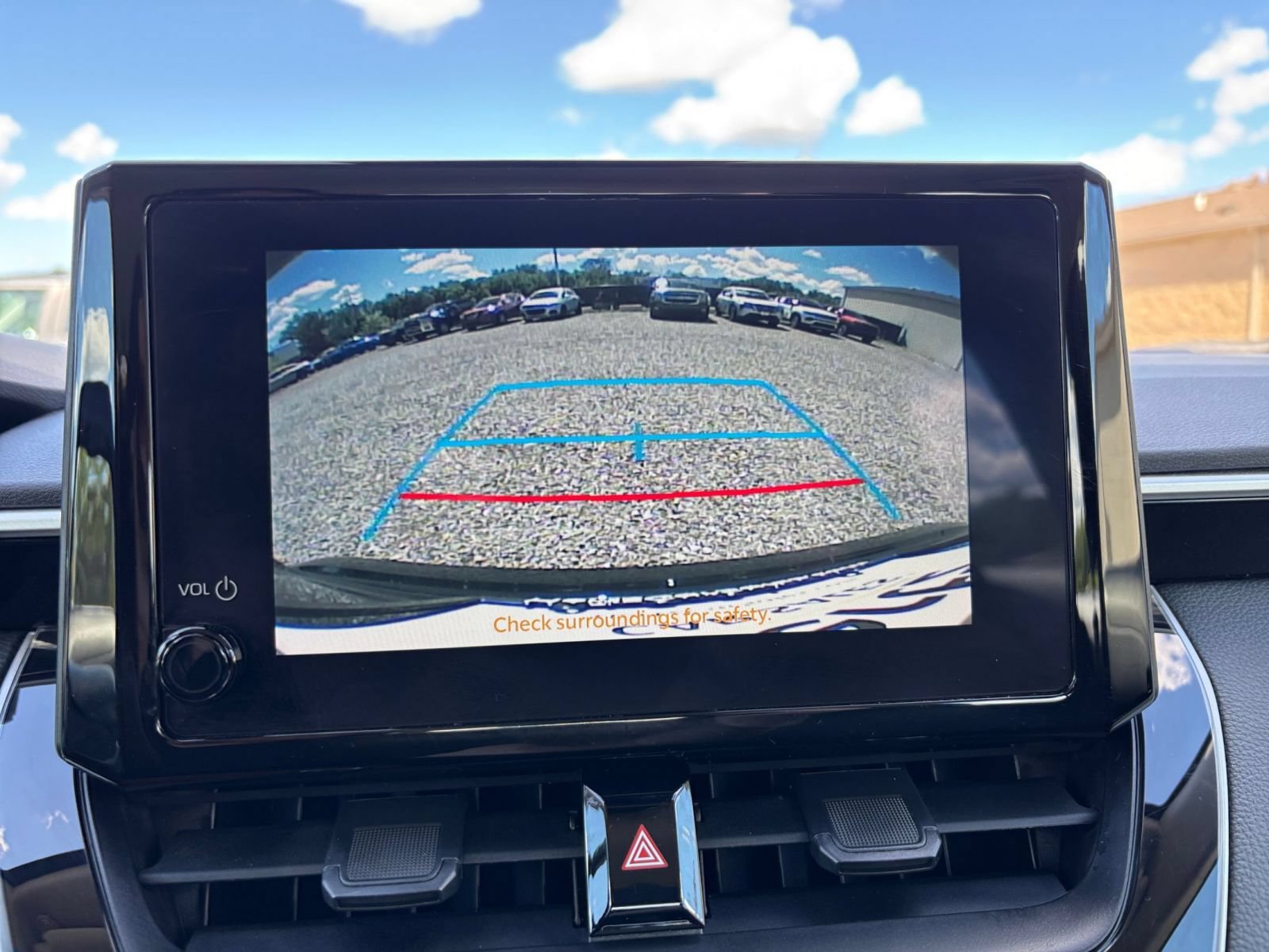 Used 2025 Toyota Corolla LE FWD image 23