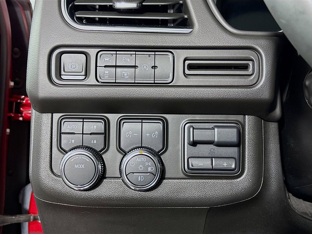 Certified 2023 GMC Yukon SLT w/ SLT Premium Package image 12