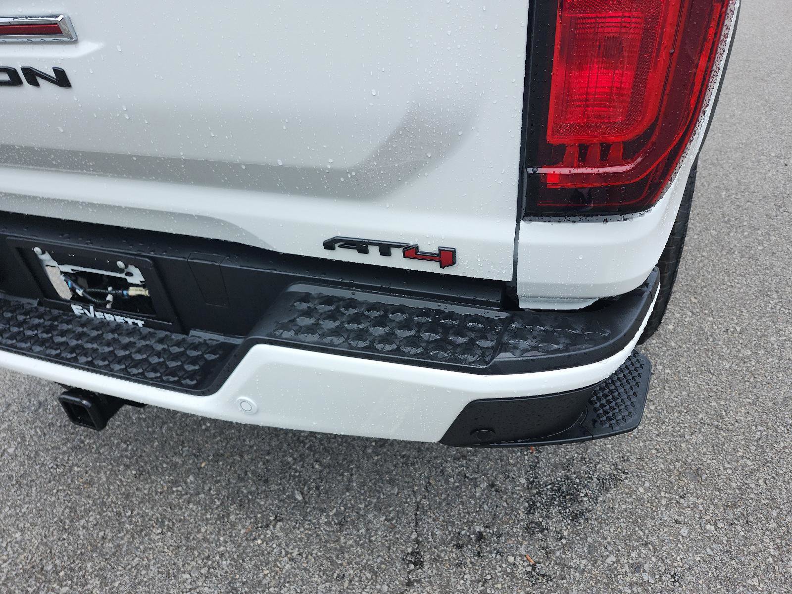 New 2025 GMC Canyon AT4 w/ Nightfall Edition image 4