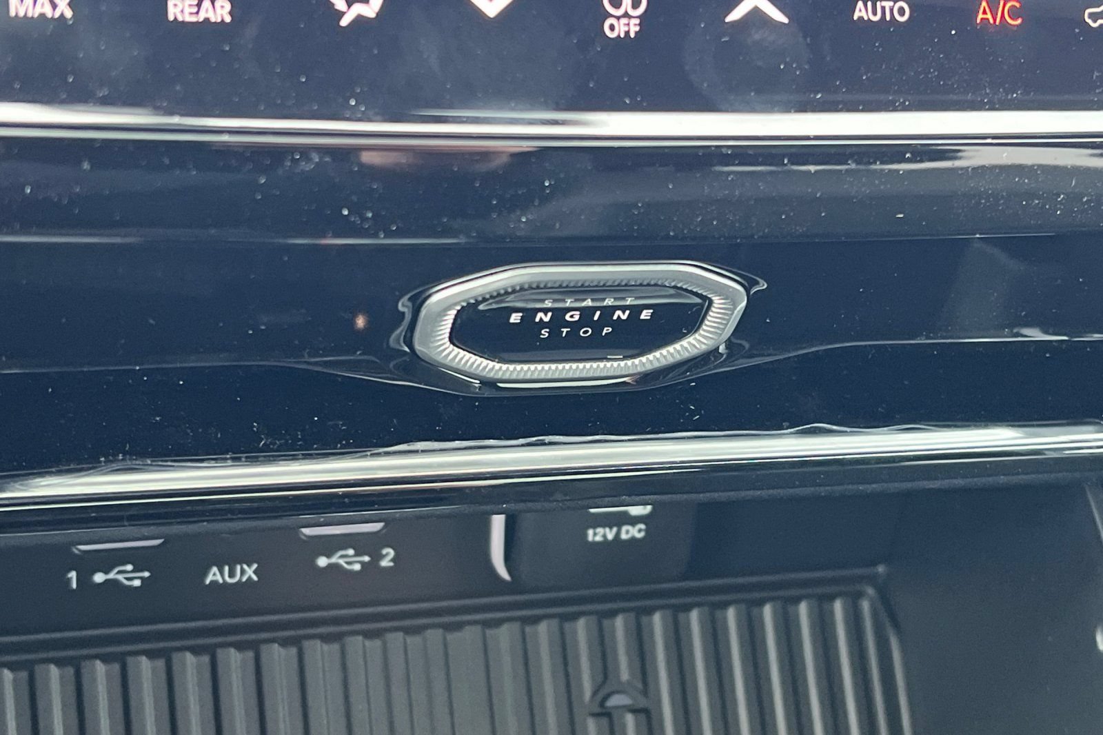 New 2026 Jeep Grand Cherokee Altitude AWD/4WD image 21