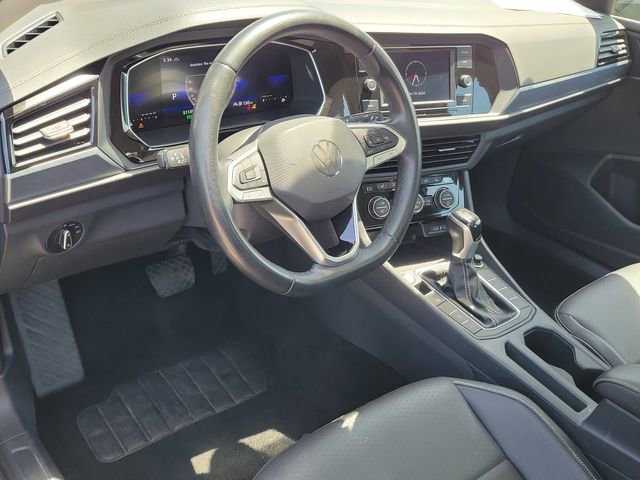 Used 2024 Volkswagen Jetta SE image 13