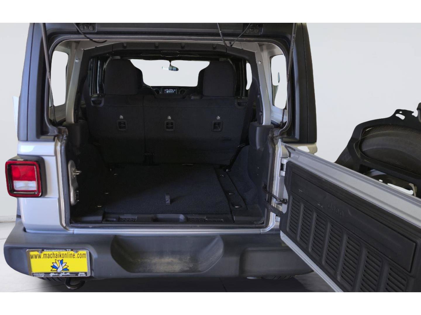 Used 2023 Jeep Wrangler Unlimited Sport AWD/4WD image 24