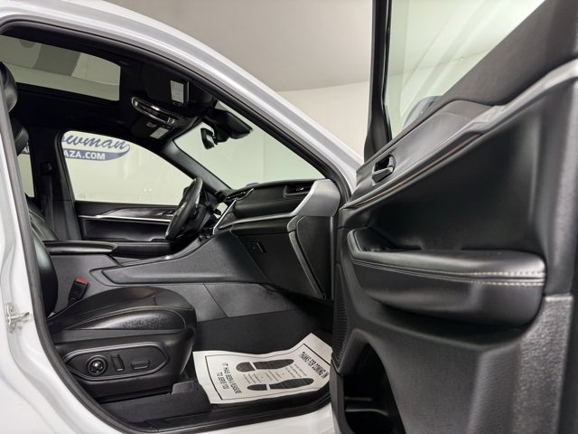 Used 2024 Jeep Grand Cherokee L Limited w/ Luxury Tech Group II image 19