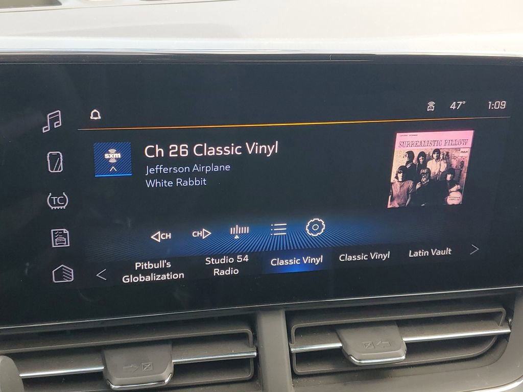 Used 2025 Chevrolet Trax LT image 19