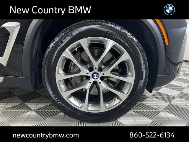Certified 2026 BMW X5 xDrive50e w/ Executive Package AWD/4WD image 9