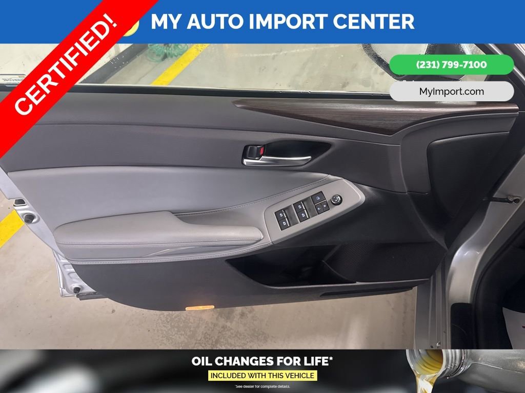 Certified 2021 Toyota Avalon XLE w/ Moonroof Package image 10