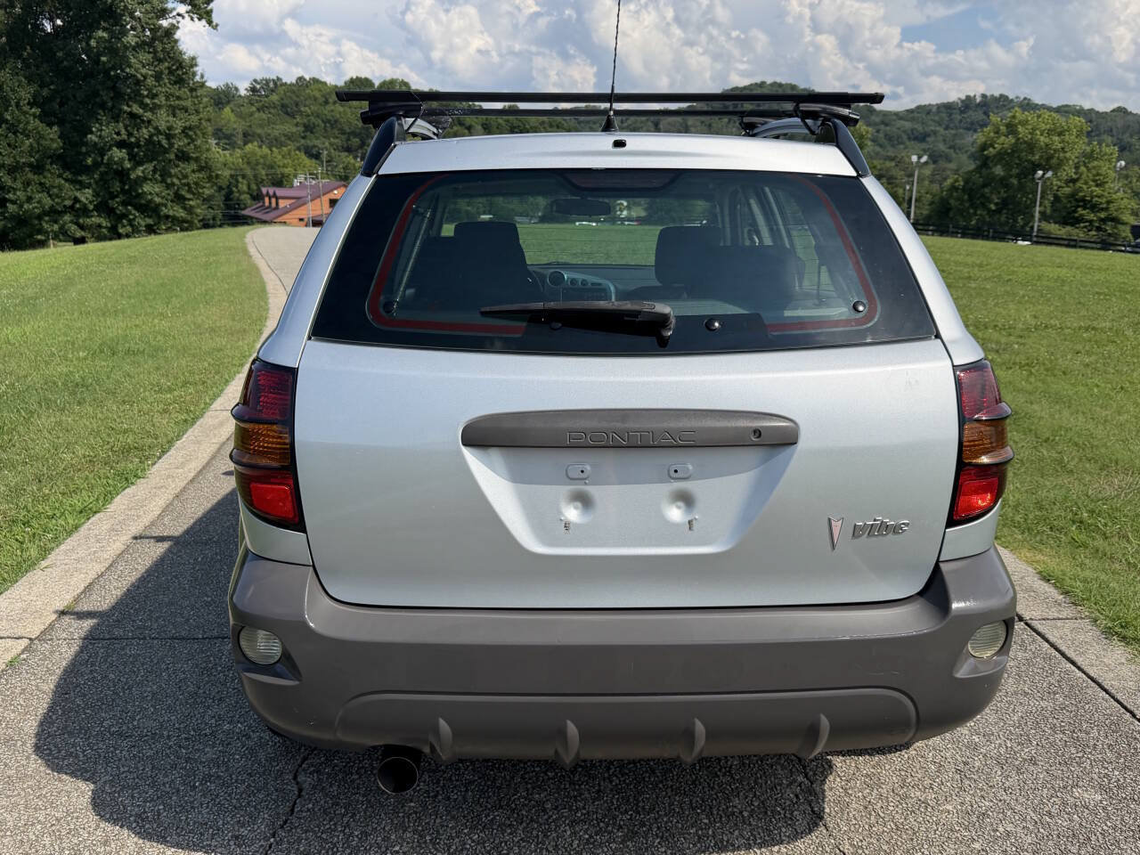 Used 2005 Pontiac Vibe w/ Power Group Value Package FWD image 23