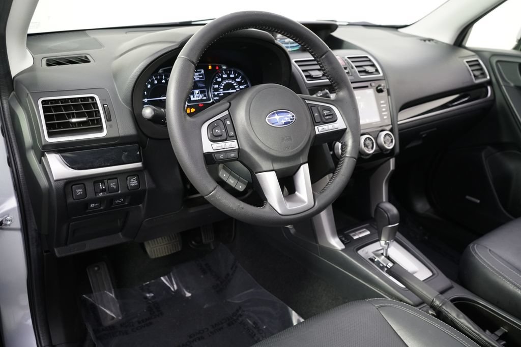 Used 2017 Subaru Forester 2.5i Limited AWD/4WD image 12