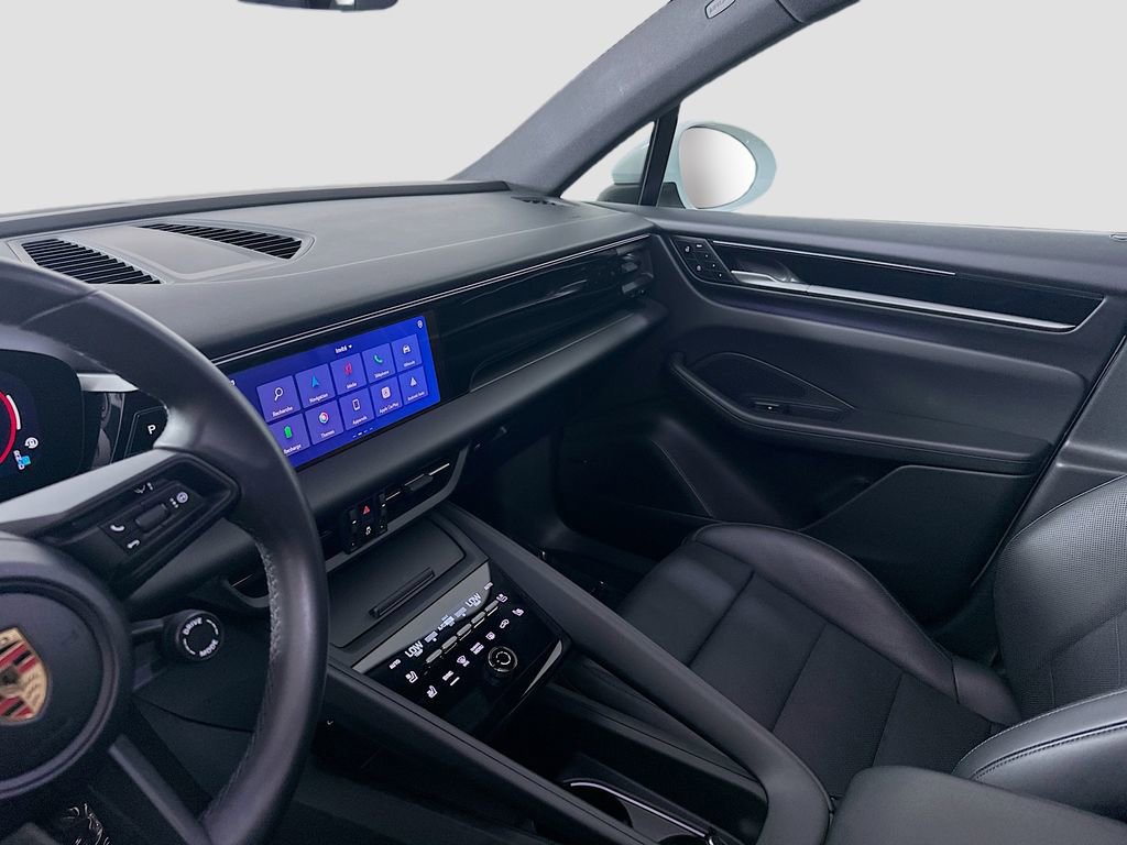 Certified 2024 Porsche Macan 4 Electric image 26