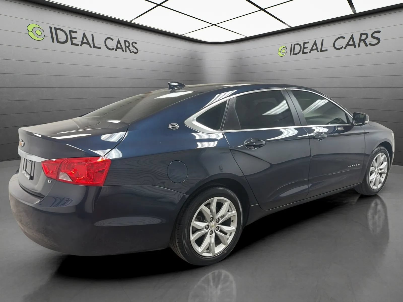 Used 2019 Chevrolet Impala LT FWD image 5