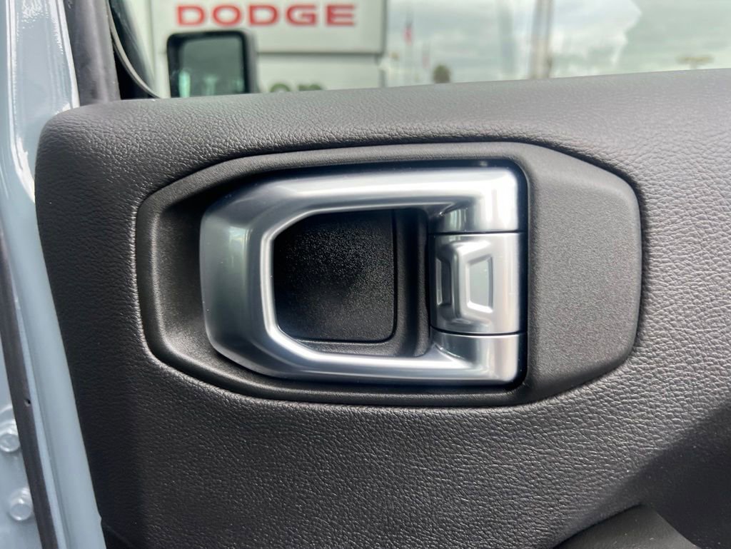 Used 2025 Jeep Wrangler Backcountry 4xe AWD/4WD image 35