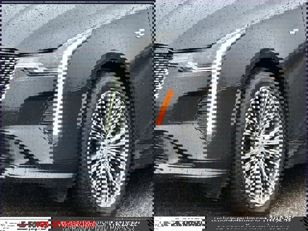 Used 2021 Cadillac CT4 Premium Luxury w/ Climate Package AWD/4WD image 9