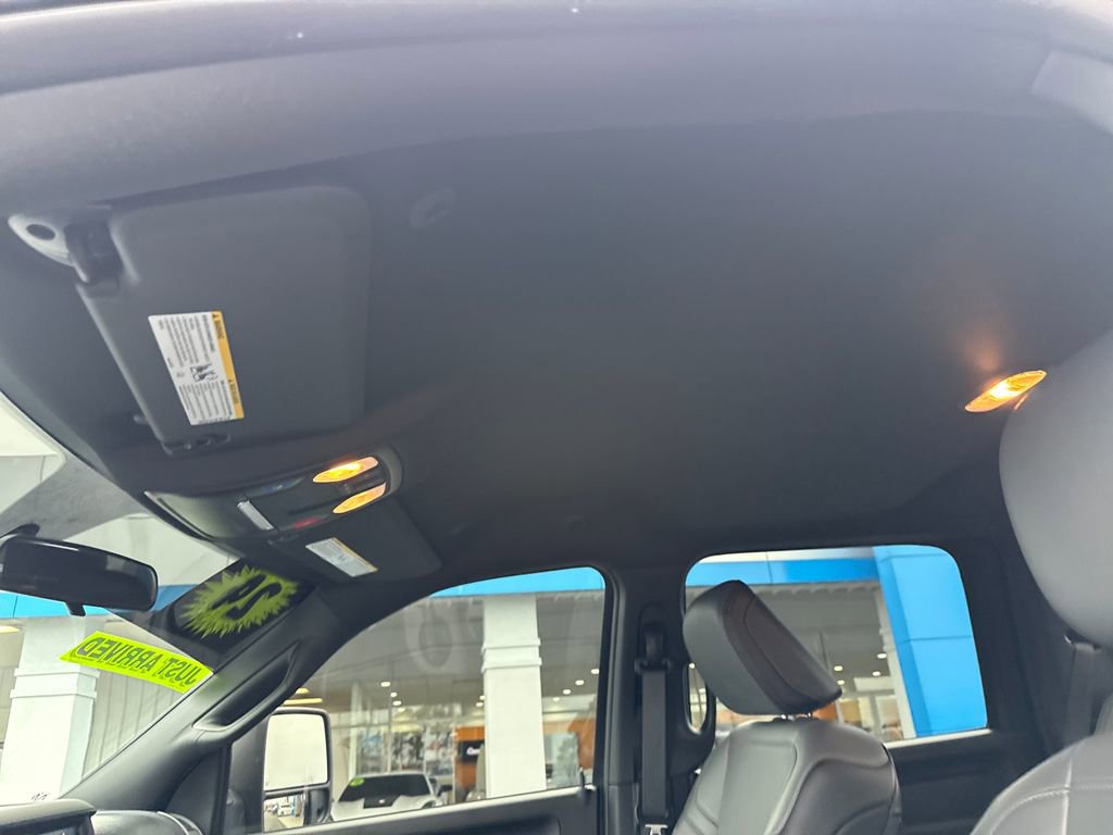 Used 2024 RAM 2500 Tradesman w/ Chrome Appearance Group image 25