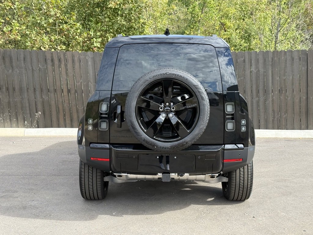 New 2026 Land Rover Defender 110 S image 4