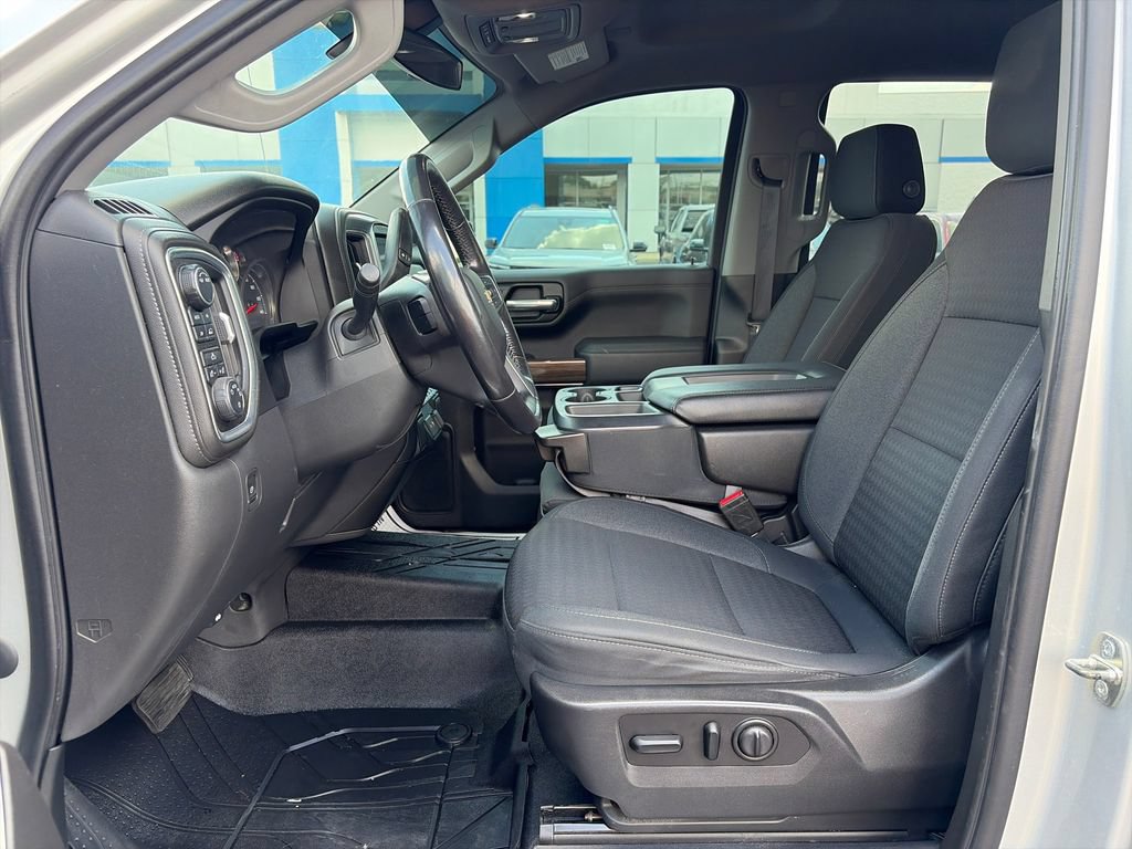 Used 2020 Chevrolet Silverado 1500 LT w/ All-Star Edition AWD/4WD image 13