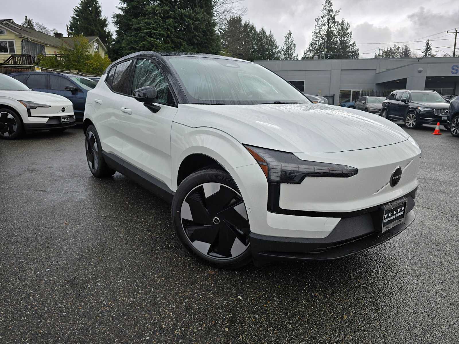 New 2026 Volvo EX30 Ultra w/ Protection Package AWD/4WD image 2