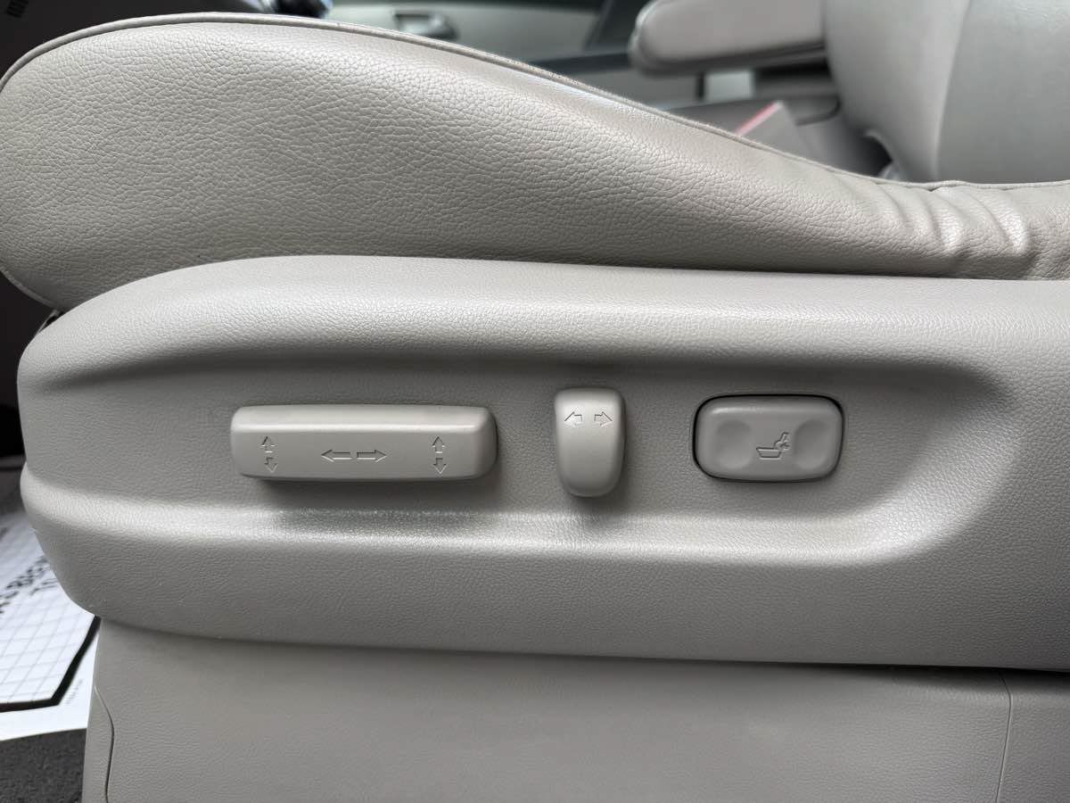 Used 2011 Honda Odyssey Touring image 31