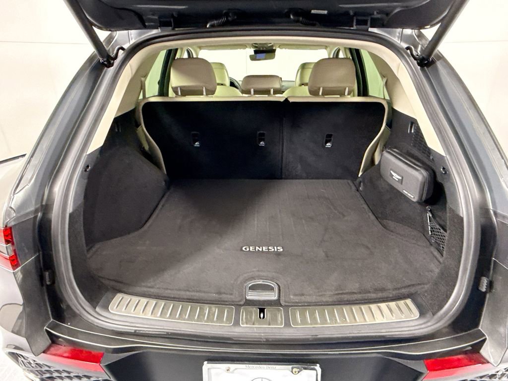 Used 2025 Genesis GV70 2.5T w/ Advanced Package AWD/4WD image 29