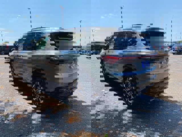 New 2026 Buick Enclave Sport Touring w/ Power Package image 5