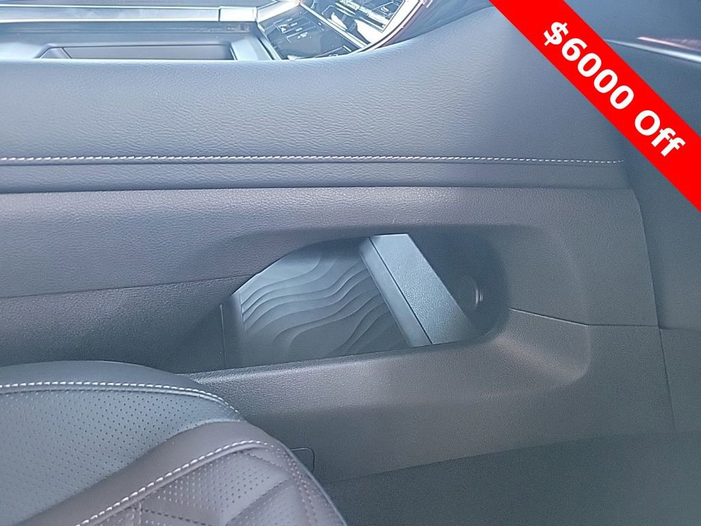 New 2025 Nissan Armada Platinum image 48