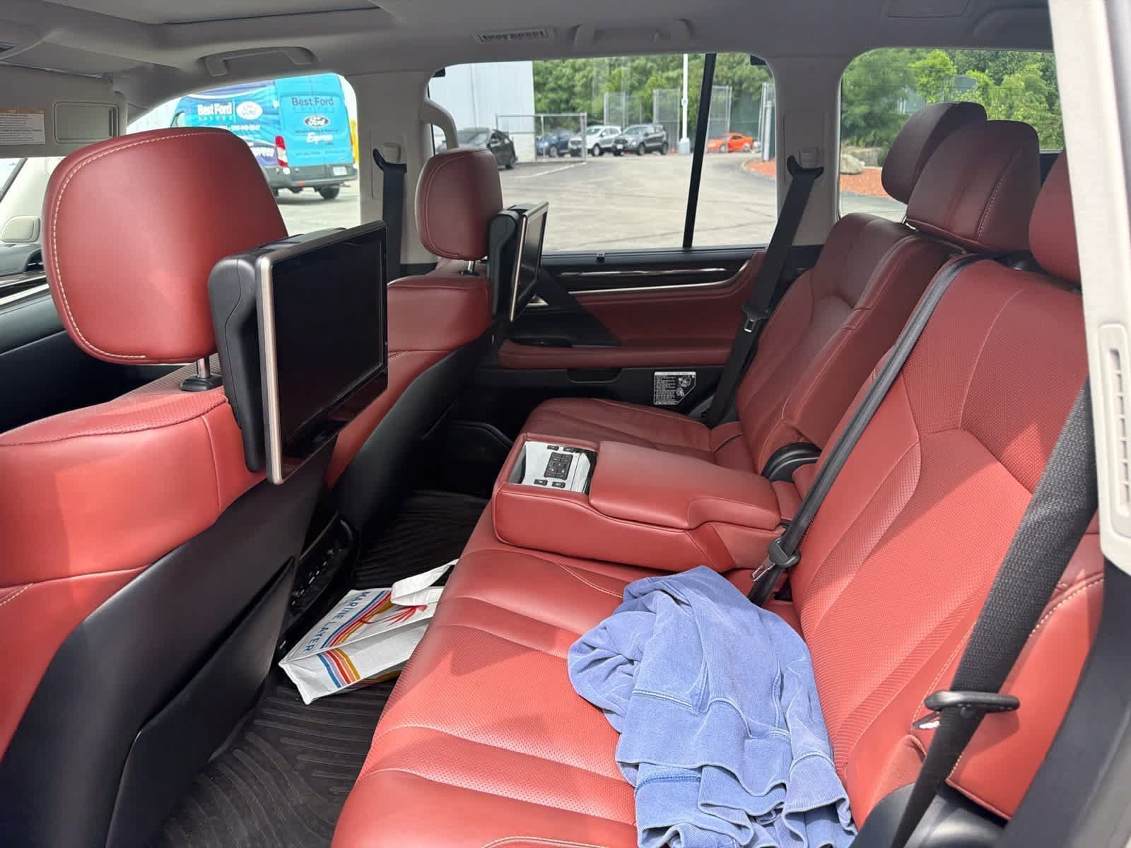 Used 2019 Lexus LX 570 4WD w/ Luxury Package image 5