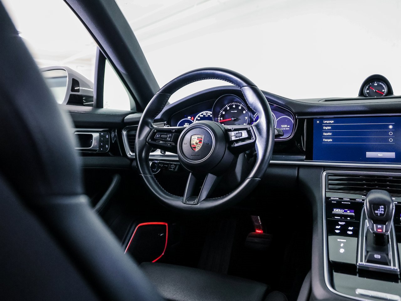 Certified 2023 Porsche Panamera Platinum Edition image 27
