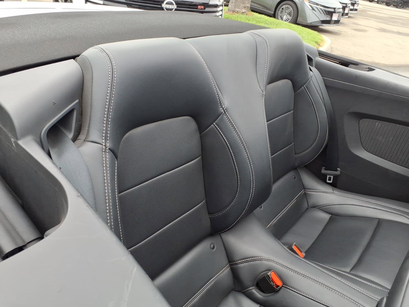 Used 2025 Ford Mustang Premium RWD image 9