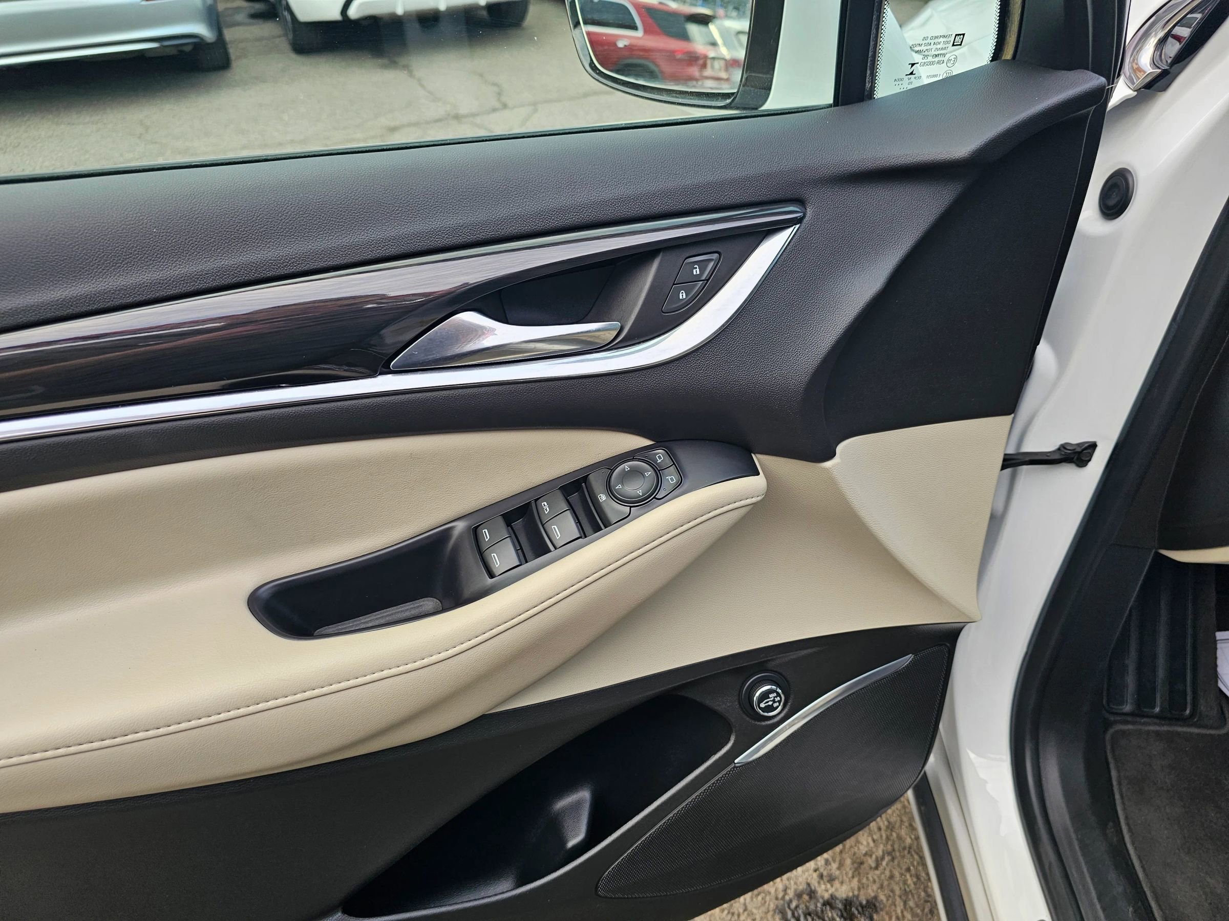 Used 2021 Buick Enclave Essence image 34