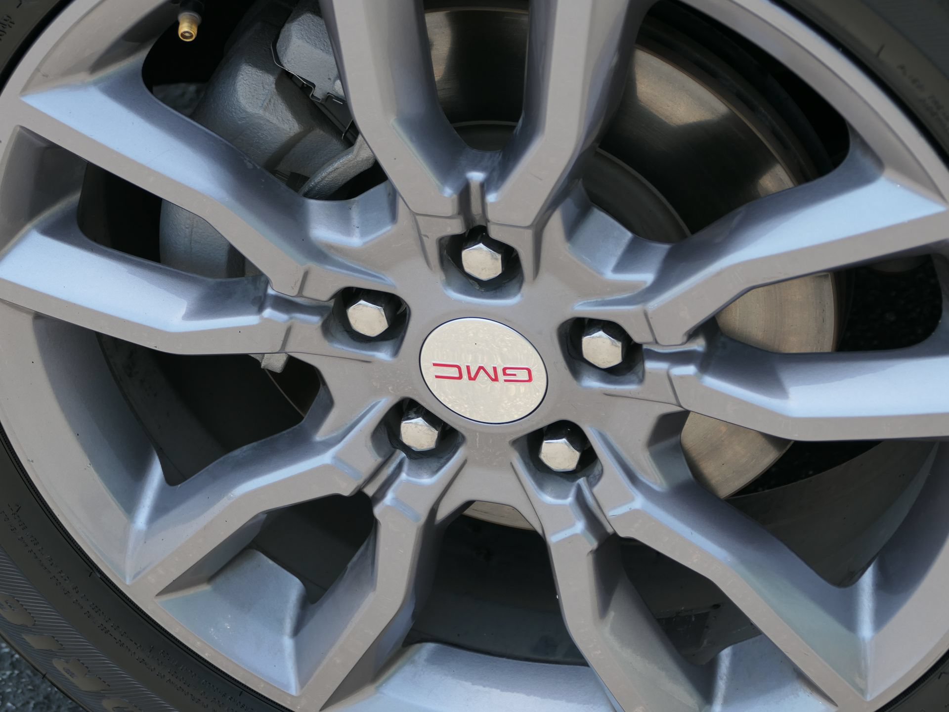 Used 2022 GMC Terrain SLT w/ Tech Package FWD image 11
