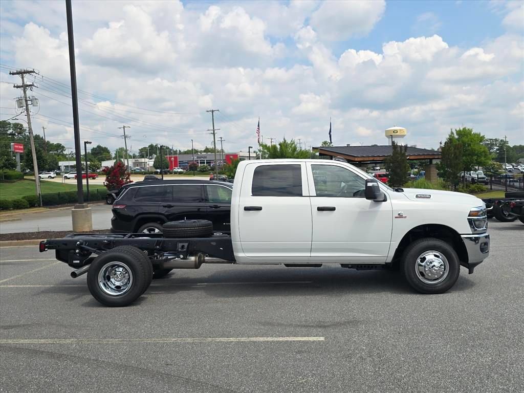 New 2026 RAM 3500 Tradesman w/ Chrome Appearance Group A AWD/4WD image 2
