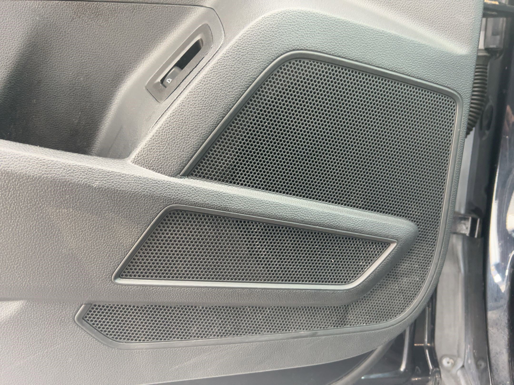 Used 2021 Volkswagen Atlas SE image 24