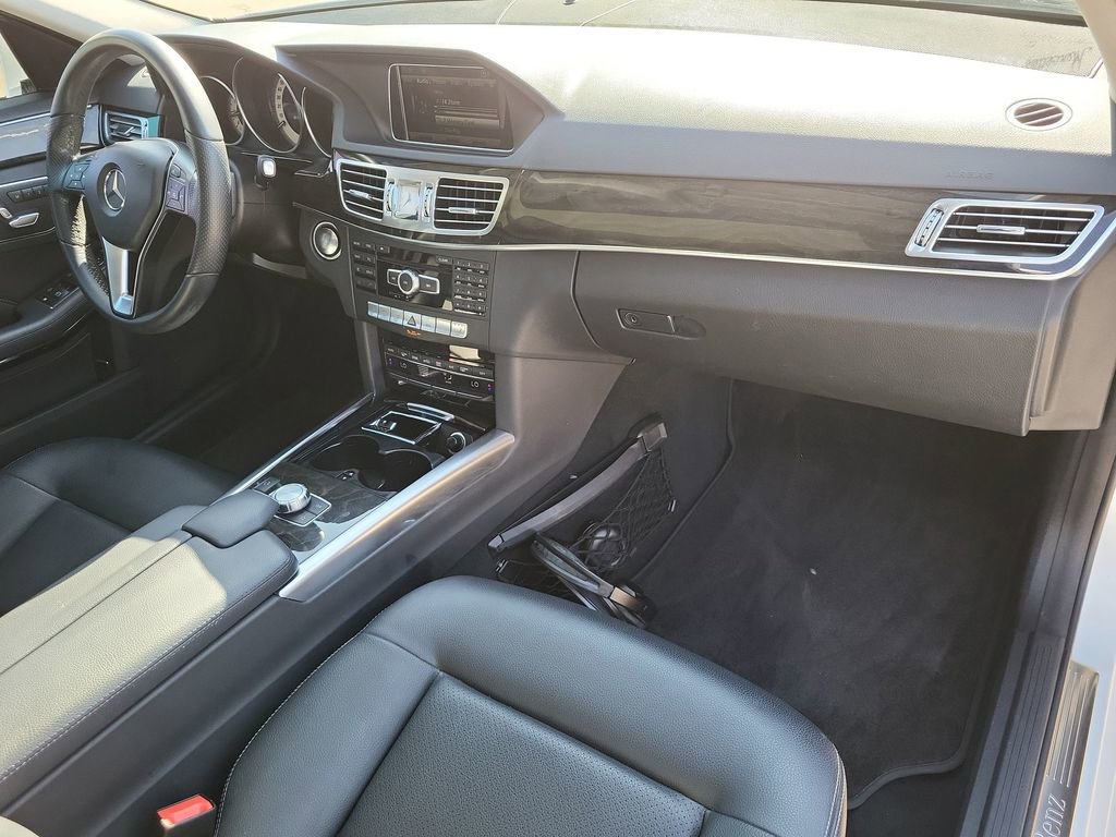 Used 2014 Mercedes-Benz E 250 BlueTEC Sedan image 27