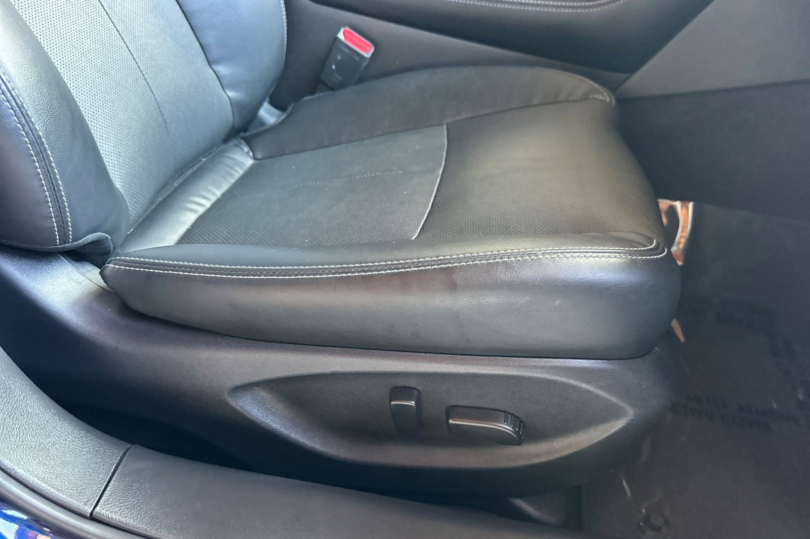 Used 2023 INFINITI Q50 Luxe w/ Cargo Package RWD image 23