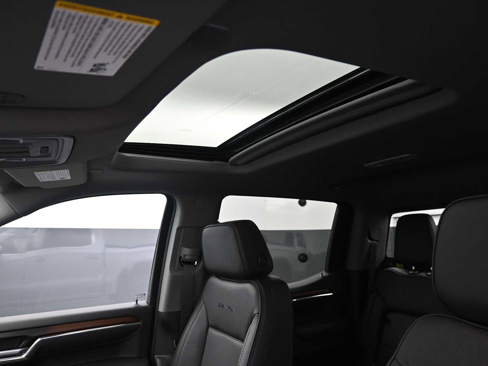 New 2026 GMC Sierra 1500 Denali w/ Denali Reserve Package AWD/4WD image 24