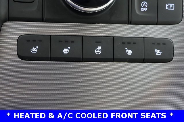 Used 2023 Hyundai Palisade Calligraphy image 16