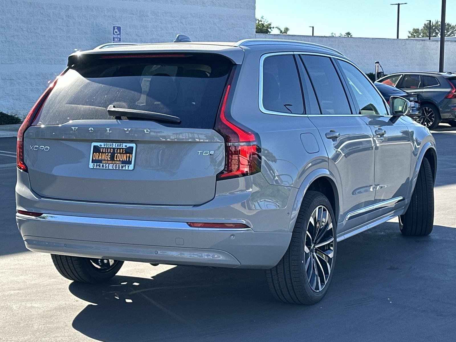 New 2026 Volvo XC90 T8 Ultra w/ Protection Package Premier AWD/4WD image 6