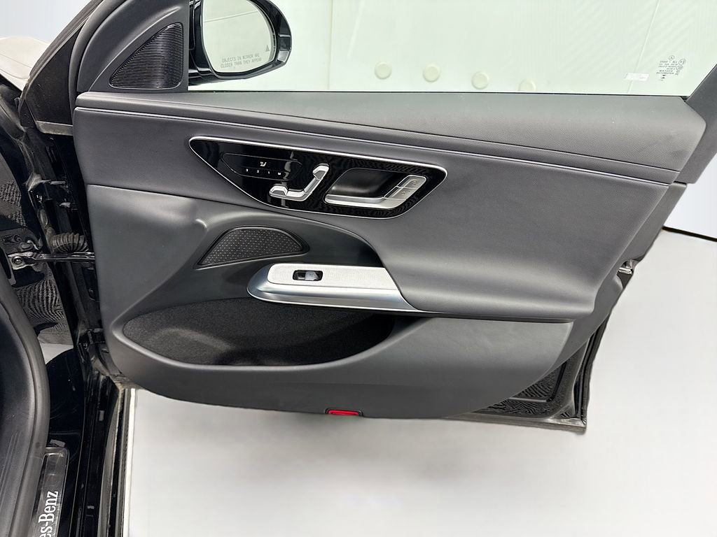 Used 2025 Mercedes-Benz E 350 Sedan image 24