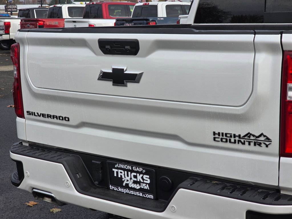 Used 2024 Chevrolet Silverado 1500 High Country w/ High Country Premium Package image 13