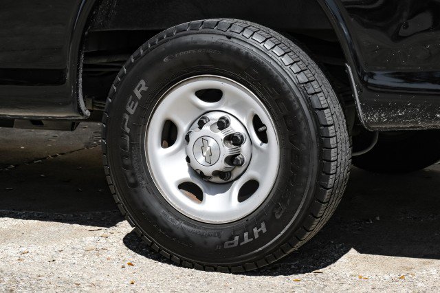 Used 2021 Chevrolet Express 2500 w/ Driver Convenience Package image 50