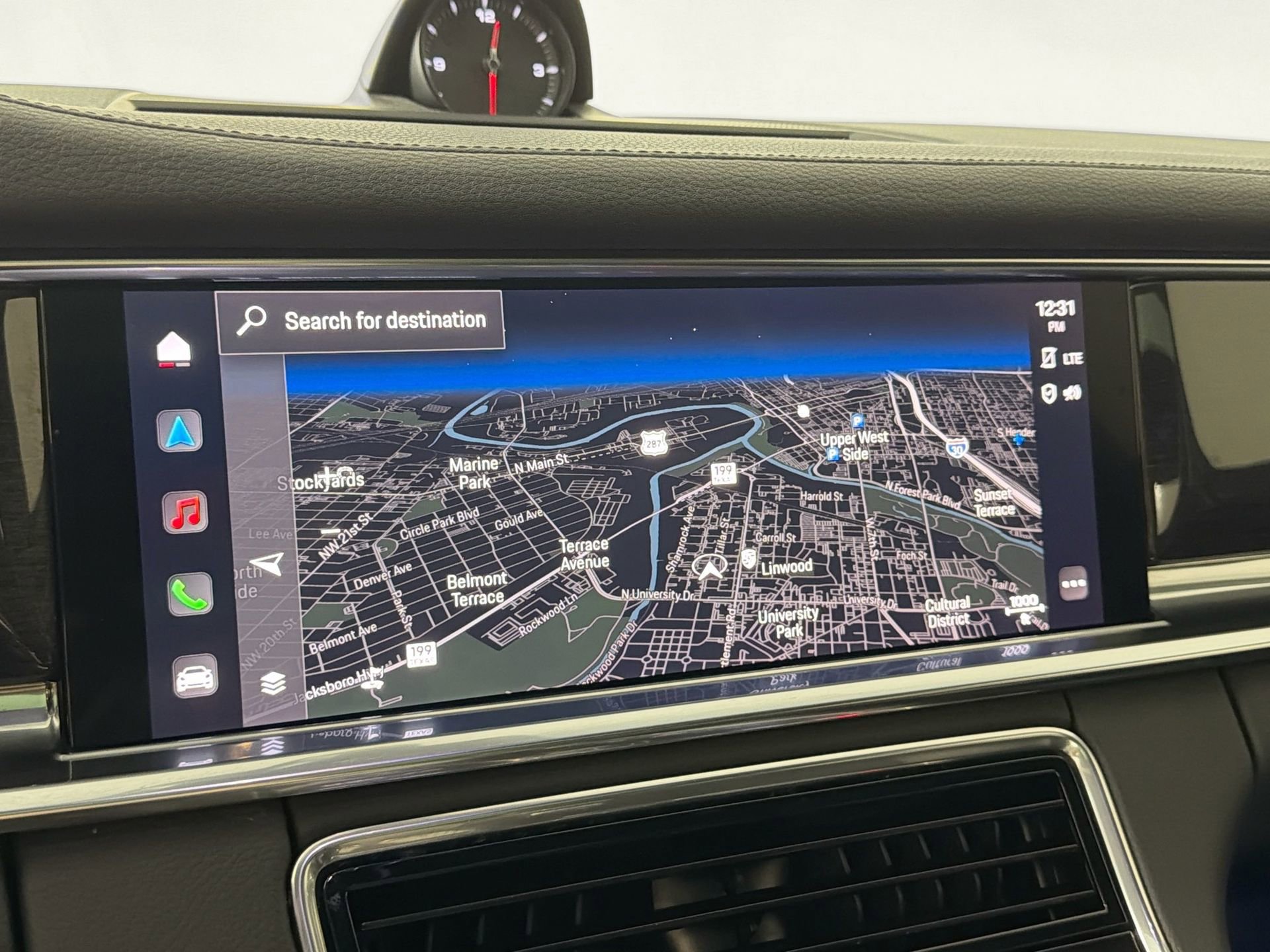 Certified 2023 Porsche Panamera Platinum Edition image 22