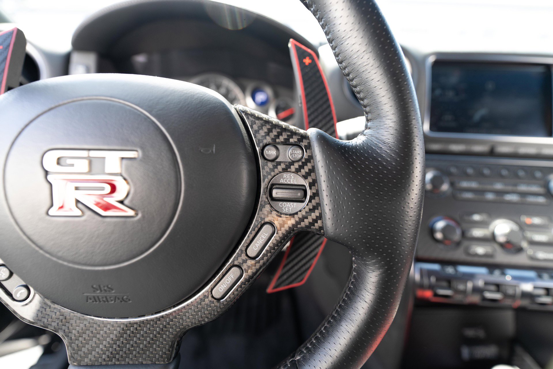 Used 2013 Nissan GT-R Black Edition AWD/4WD image 72