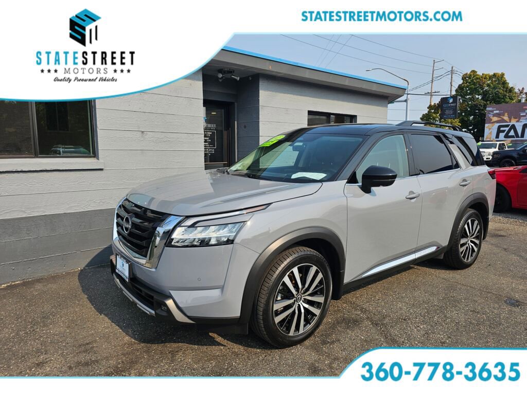 Used 2023 Nissan Pathfinder Platinum