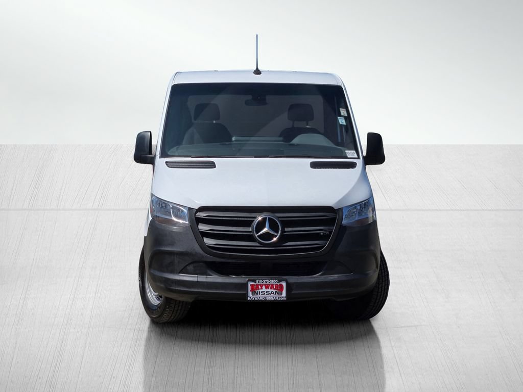 Used 2021 Mercedes-Benz Sprinter 2500 image 3