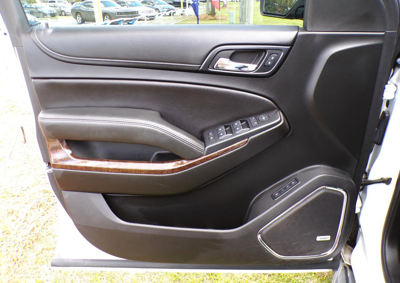 Used 2018 Chevrolet Suburban LT RWD image 39