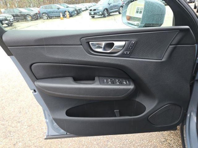 Certified 2023 Volvo XC60 B5 Plus w/ Climate Package image 25