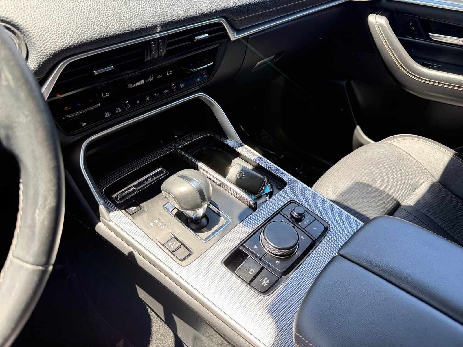 Certified 2024 MAZDA CX-90 Plug-In Hybrid w/ Premium Pkg AWD/4WD image 13