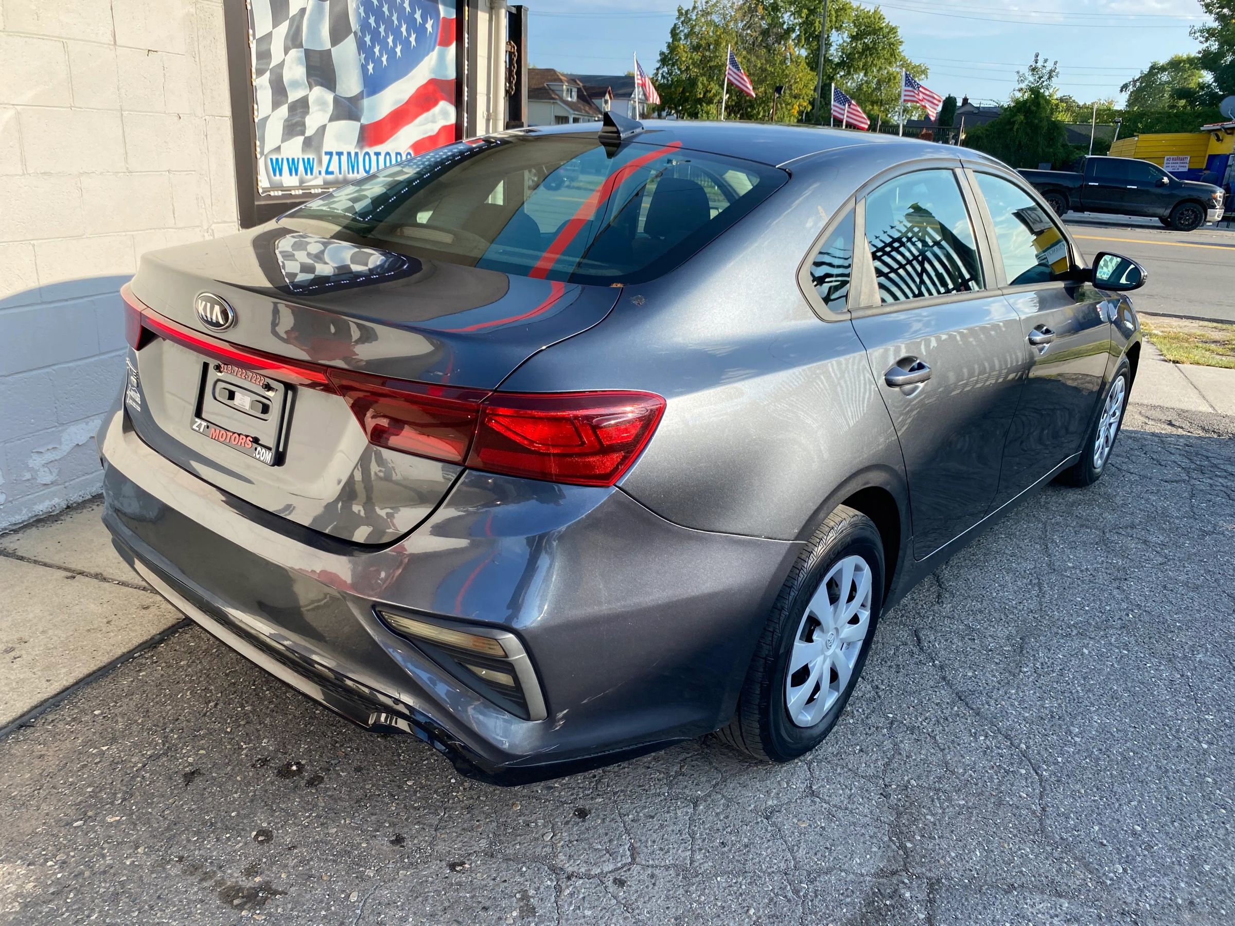 Used 2020 Kia Forte Sedan image 8