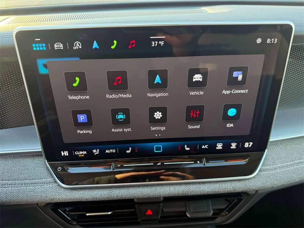 Used 2025 Volkswagen Tiguan S image 18